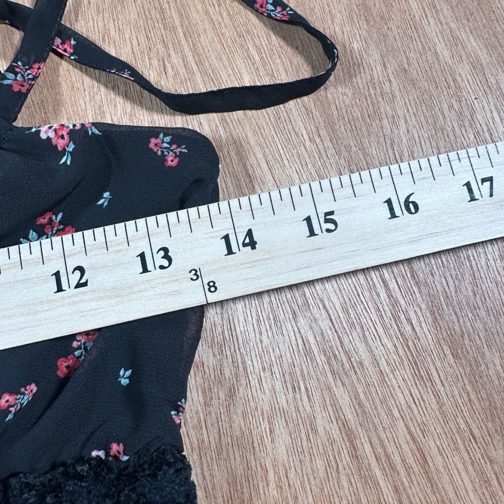 No Boundaries Maxi Dress Women XS Black Floral Boho Crochet Lace Smocked Back - Picture 5 of 9